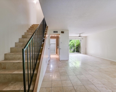 700 Castle Ridge Rd - Photo Thumbnail 1