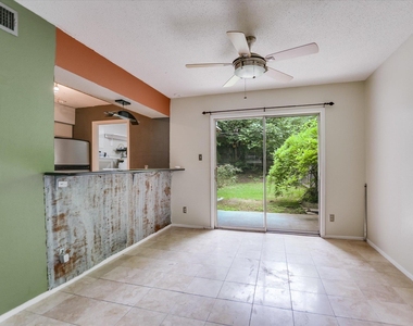 700 Castle Ridge Rd - Photo Thumbnail 3
