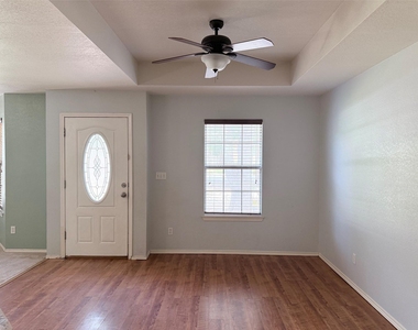 142 Nuuanu Ln - Photo Thumbnail 3