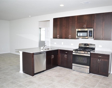 117 Keltic Dr - Photo Thumbnail 5