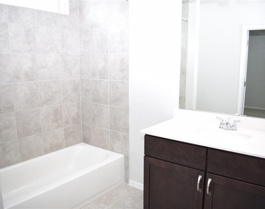 117 Keltic Dr - Photo Thumbnail 11