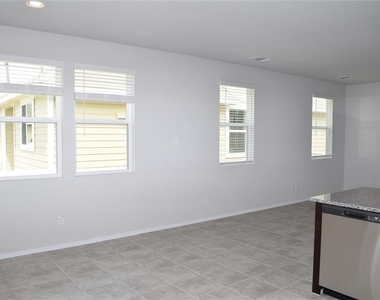 117 Keltic Dr - Photo Thumbnail 7