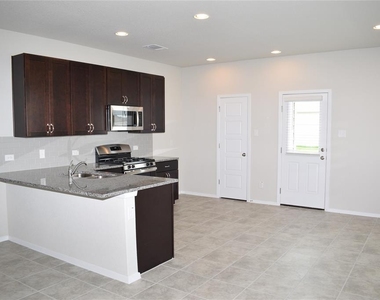 117 Keltic Dr - Photo Thumbnail 4