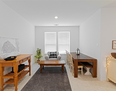 237 Sand Lily Ln - Photo Thumbnail 12