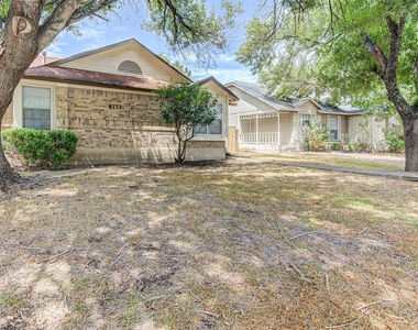 8112 West Gate Blvd - Photo Thumbnail 17