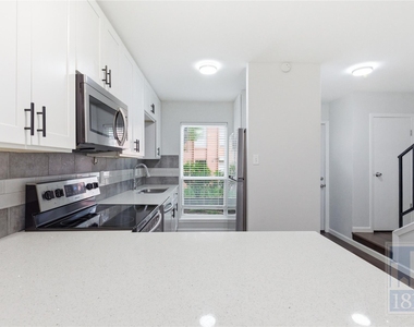 3820 Southway Dr - Photo Thumbnail 2