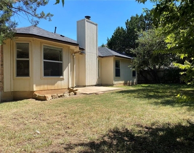 1707 Timberwood Dr - Photo Thumbnail 23