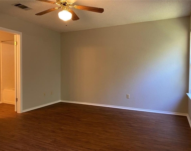 1707 Timberwood Dr - Photo Thumbnail 12