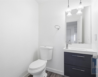 8400 Jamestown Dr - Photo Thumbnail 9