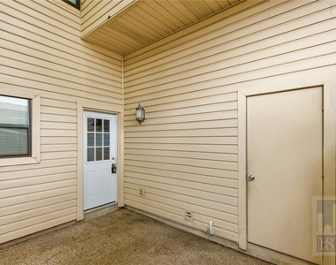 8400 Jamestown Dr - Photo Thumbnail 20