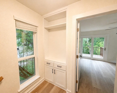 1908 Lightsey Rd - Photo Thumbnail 14