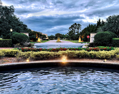 955 Registry Boulevard - Photo Thumbnail 15