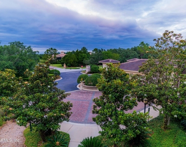955 Registry Boulevard - Photo Thumbnail 13