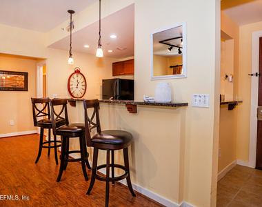 955 Registry Boulevard - Photo Thumbnail 6