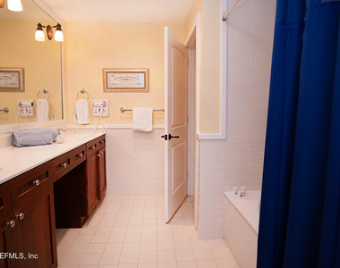 955 Registry Boulevard - Photo Thumbnail 12