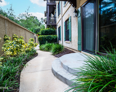 955 Registry Boulevard - Photo Thumbnail 19