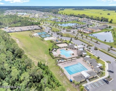 2385 Oak Stream Drive - Photo Thumbnail 15
