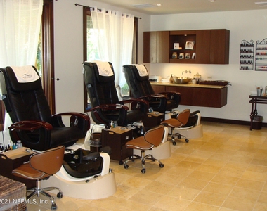 955 Registry Boulevard - Photo Thumbnail 28