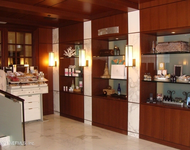 955 Registry Boulevard - Photo Thumbnail 25