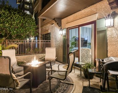 955 Registry Boulevard - Photo Thumbnail 13
