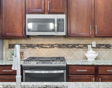 78 Wayfare Lane - Photo Thumbnail 15