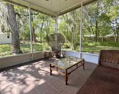 5351 Royce Avenue - Photo Thumbnail 3