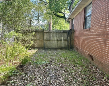 5351 Royce Avenue - Photo Thumbnail 1