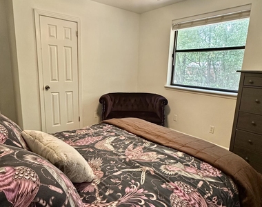 5351 Royce Avenue - Photo Thumbnail 11