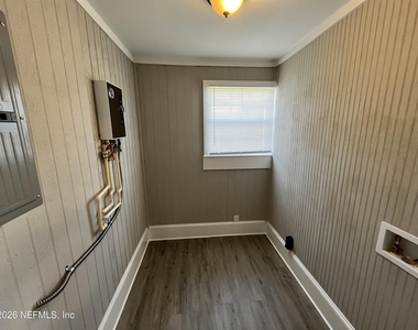 2105 Gilmore Street - Photo Thumbnail 4