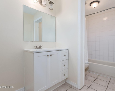 1735 El Camino Road - Photo Thumbnail 7