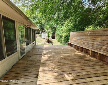 1549 Sonoma Court - Photo Thumbnail 31