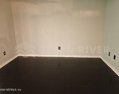 1549 Sonoma Court - Photo Thumbnail 15