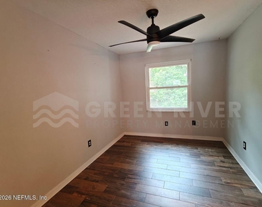 1549 Sonoma Court - Photo Thumbnail 19