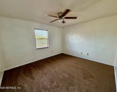 11548 Willet Court N - Photo Thumbnail 6