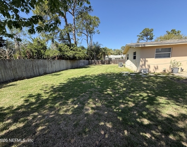 130 Southwind Circle - Photo Thumbnail 2