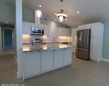 130 Southwind Circle - Photo Thumbnail 4