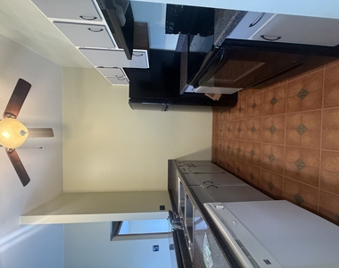 1375 Nw Cunat Court - Photo Thumbnail 8
