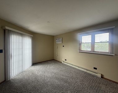 1375 Nw Cunat Court - Photo Thumbnail 2