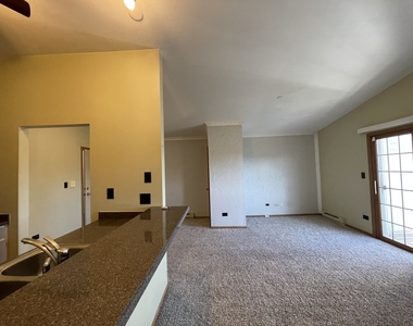 1375 Nw Cunat Court - Photo Thumbnail 6