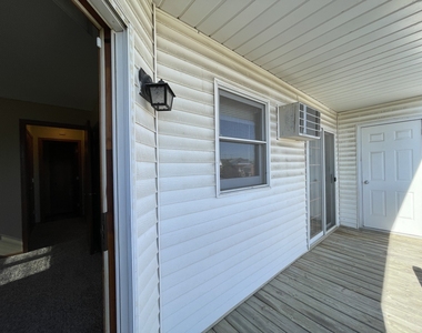 1375 Nw Cunat Court - Photo Thumbnail 10