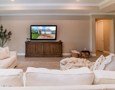 75 Diamondback Avenue - Photo Thumbnail 14