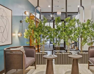 1211 N Lasalle Street - Photo Thumbnail 10