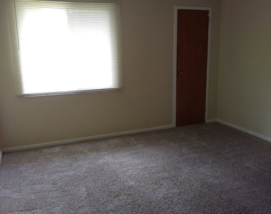 3484 Western Avenue - Photo Thumbnail 8