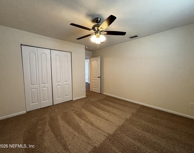 9086 Tahoe Lane - Photo Thumbnail 10