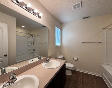 9086 Tahoe Lane - Photo Thumbnail 21