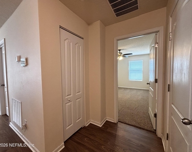 9086 Tahoe Lane - Photo Thumbnail 5