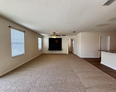 9086 Tahoe Lane - Photo Thumbnail 18