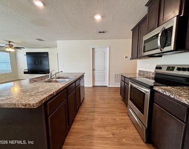 9086 Tahoe Lane - Photo Thumbnail 15
