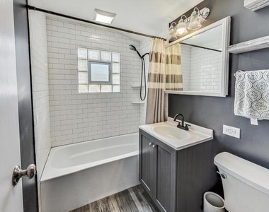 509 N Willow Road - Photo Thumbnail 11