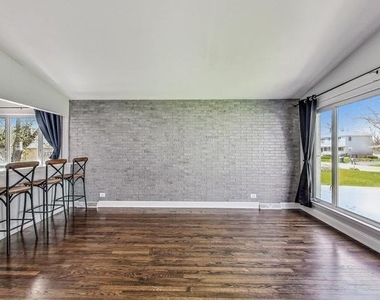 509 N Willow Road - Photo Thumbnail 4